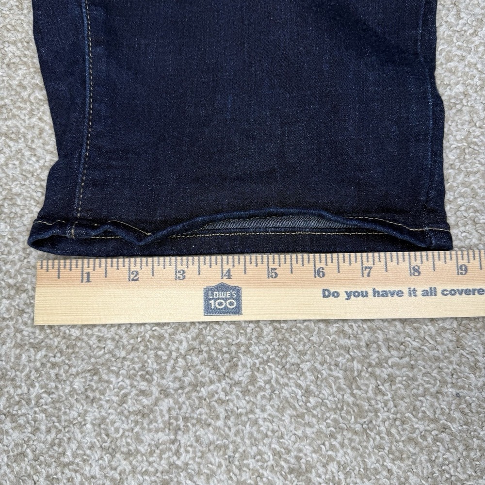Levi's Bermuda Shorts Women's Size 29 Dark Wash Blue Denim Classic Pockets - Picture 11 of 11